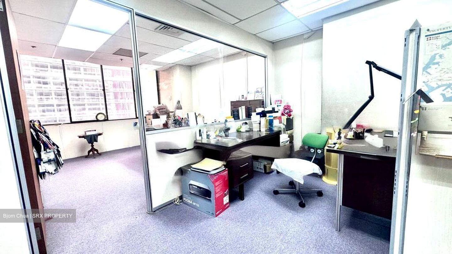 International Plaza (D2), Office #461390231